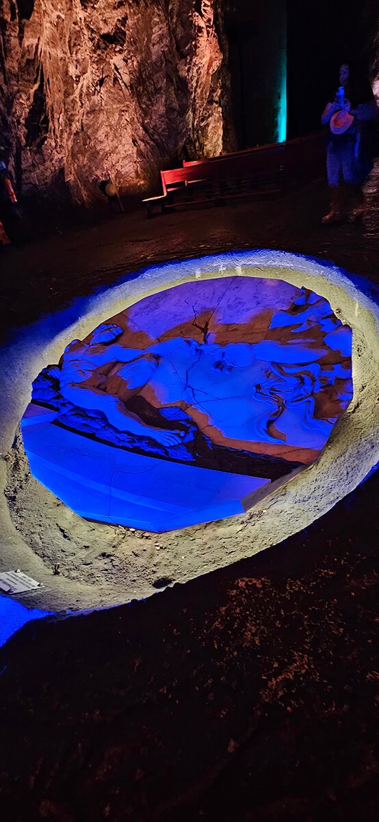 IMAGEN EN LA CATEDRAL DE SAL