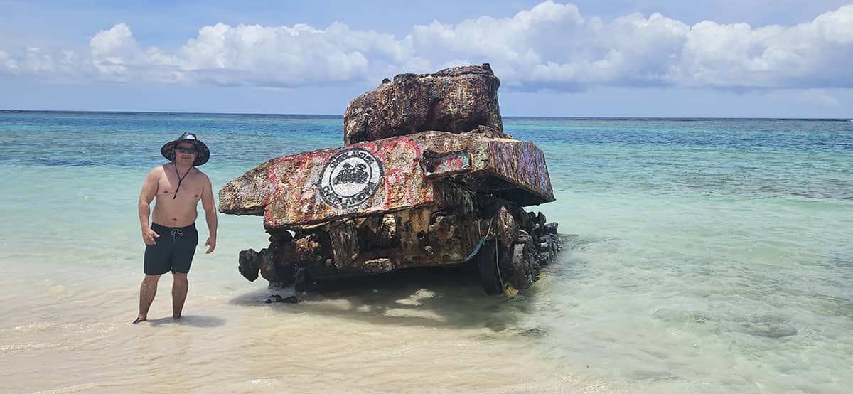 Tanque de Guerra en Playa Flamenco